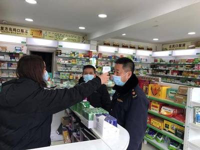 南漳縣市場監(jiān)管局 事無巨細(xì)皆有責(zé)，戮力同心過難關(guān)——聚焦藥品零售行業(yè)監(jiān)管與服務(wù)